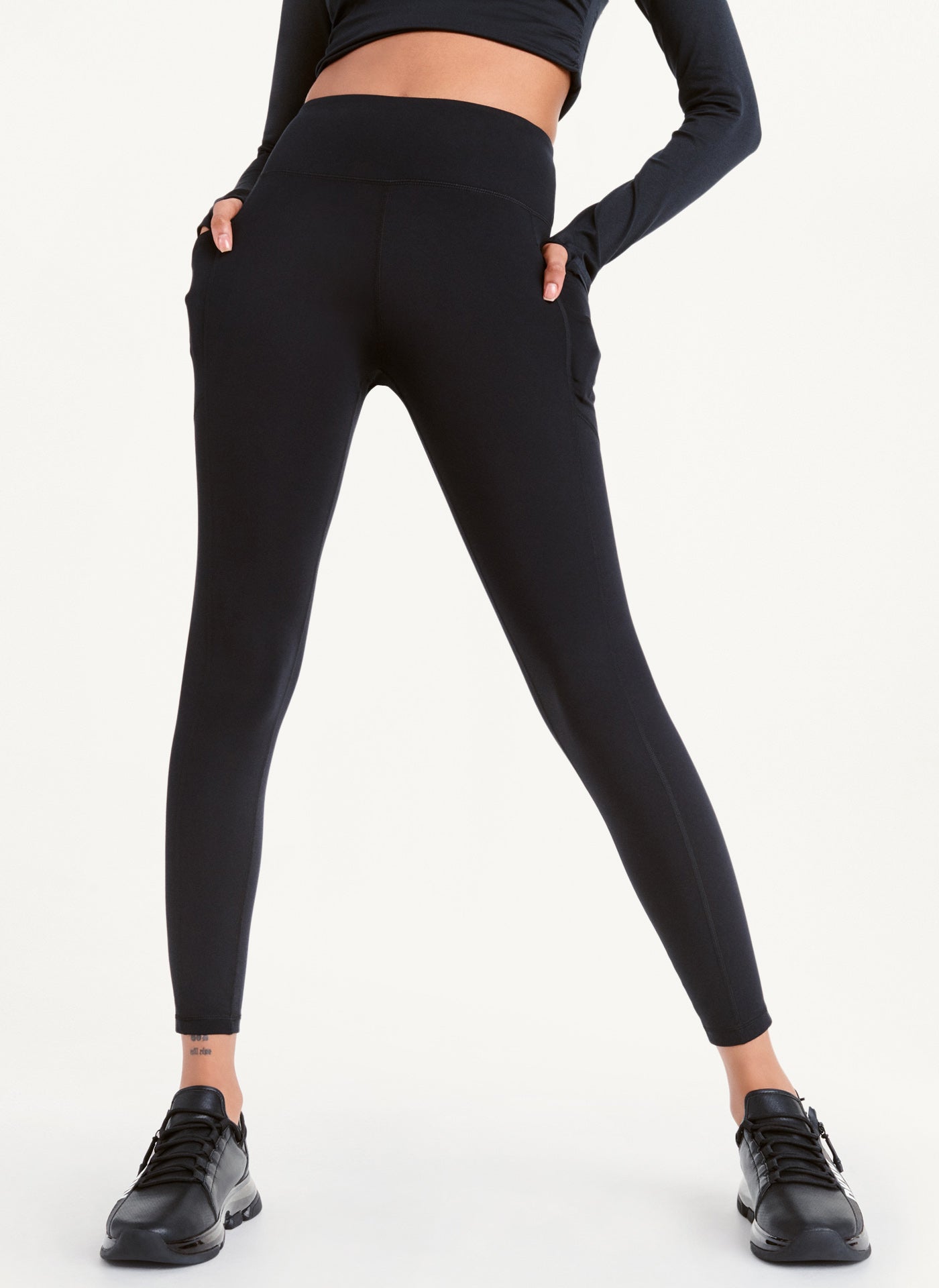 2 Tone Seamless Short Sleeve Hug & Lift Tight