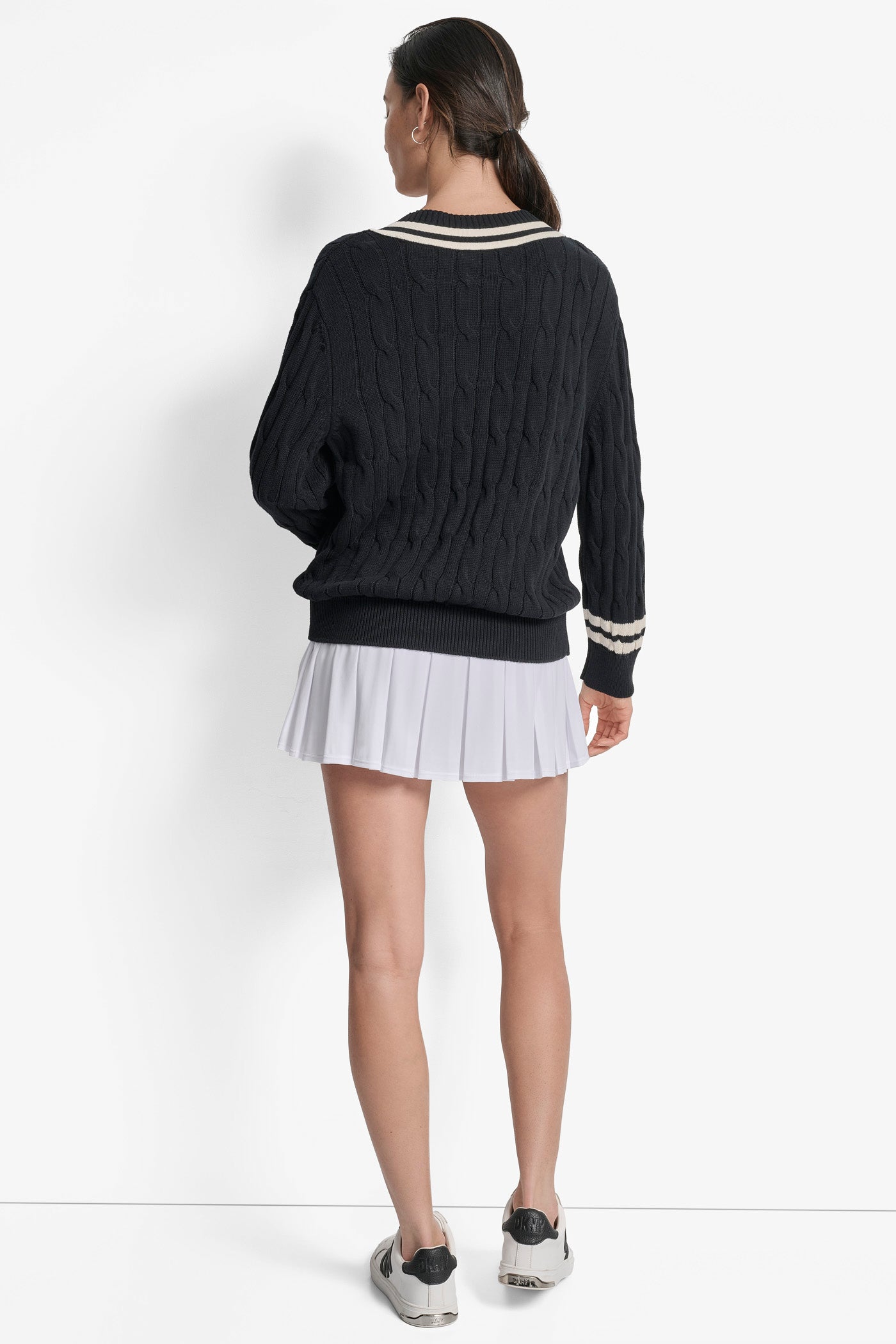 CABLE LONG SLEEVE SWEATER