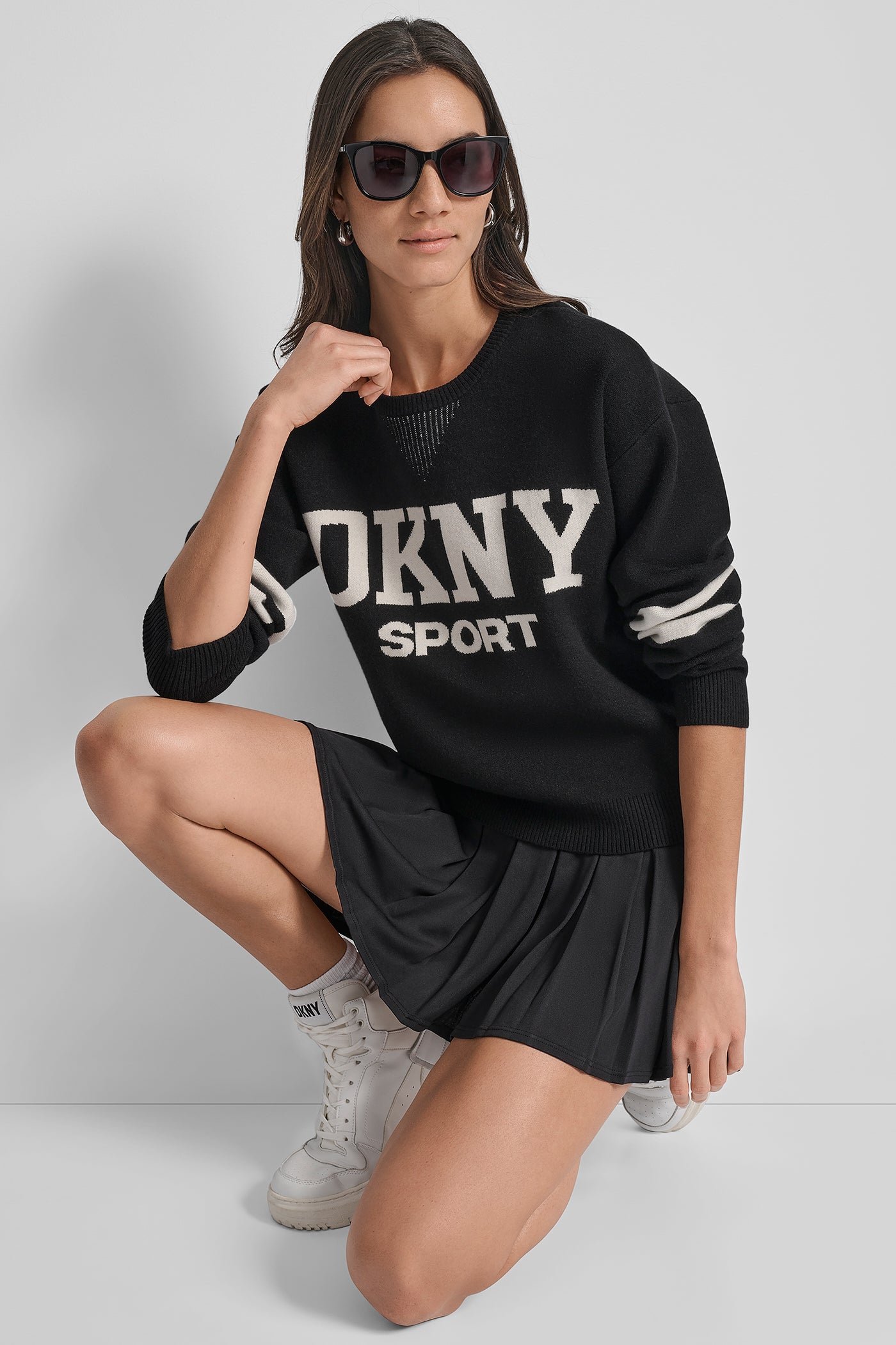 CREW NECK PULLOVER SWEATER