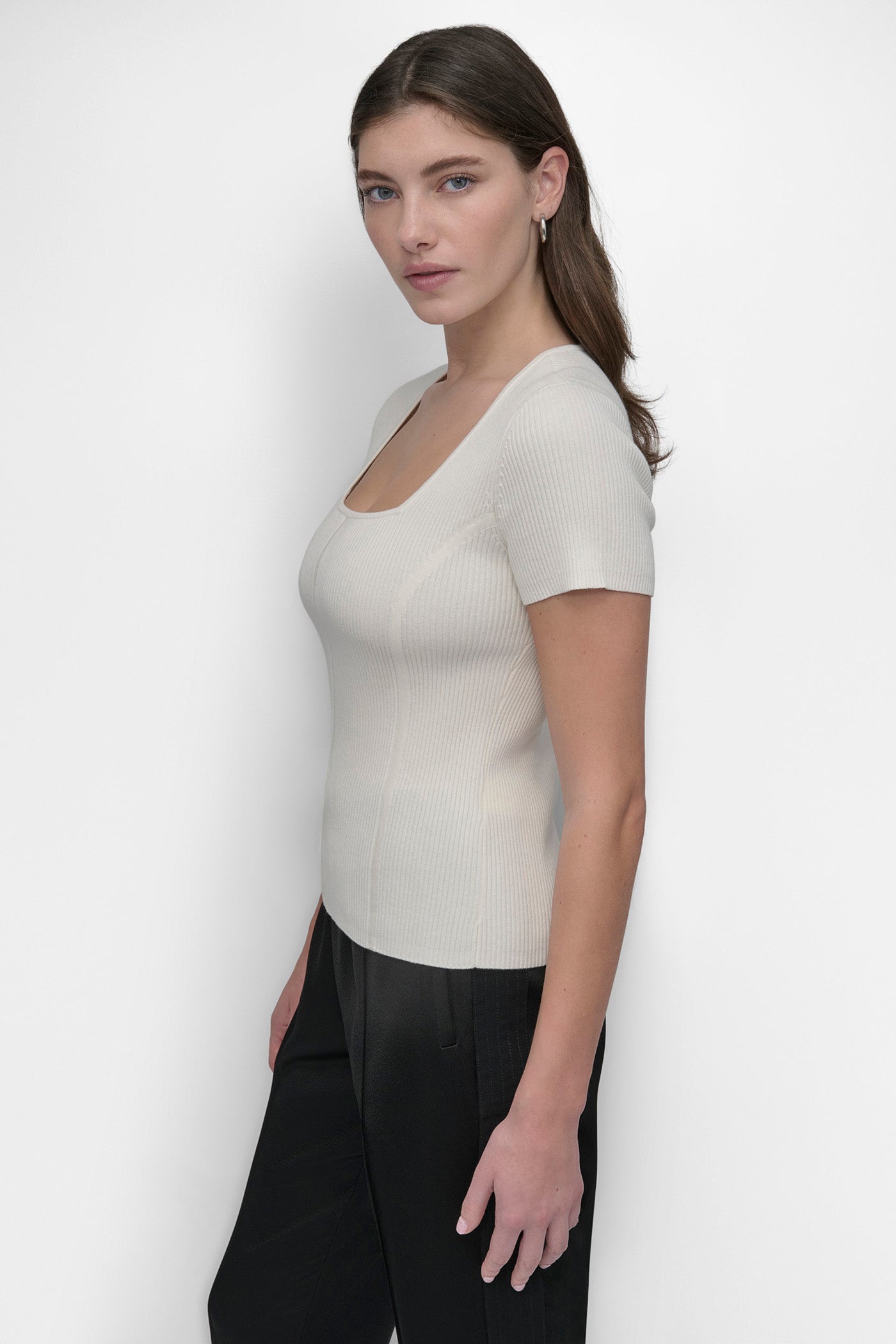 CAP SLEEVES SQUARE NECK TOP
