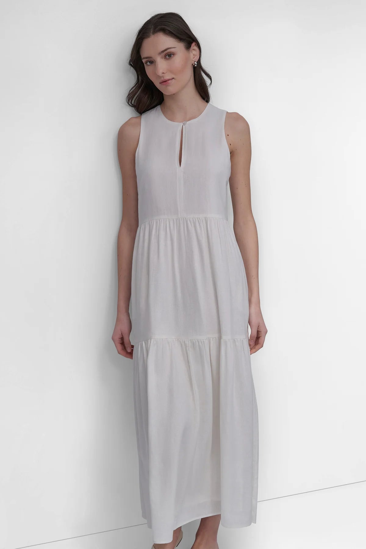SLEEVELESS TIERED MAXI DRESS