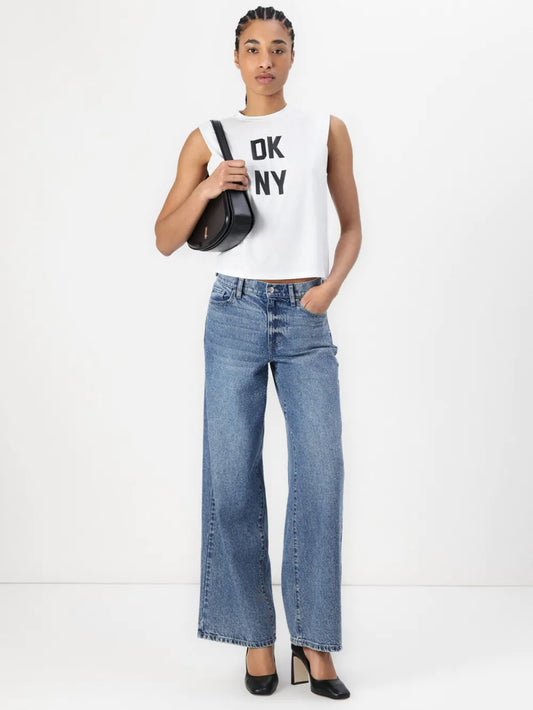 SLEEVELESS TISSUE KNIT LOGO TOP