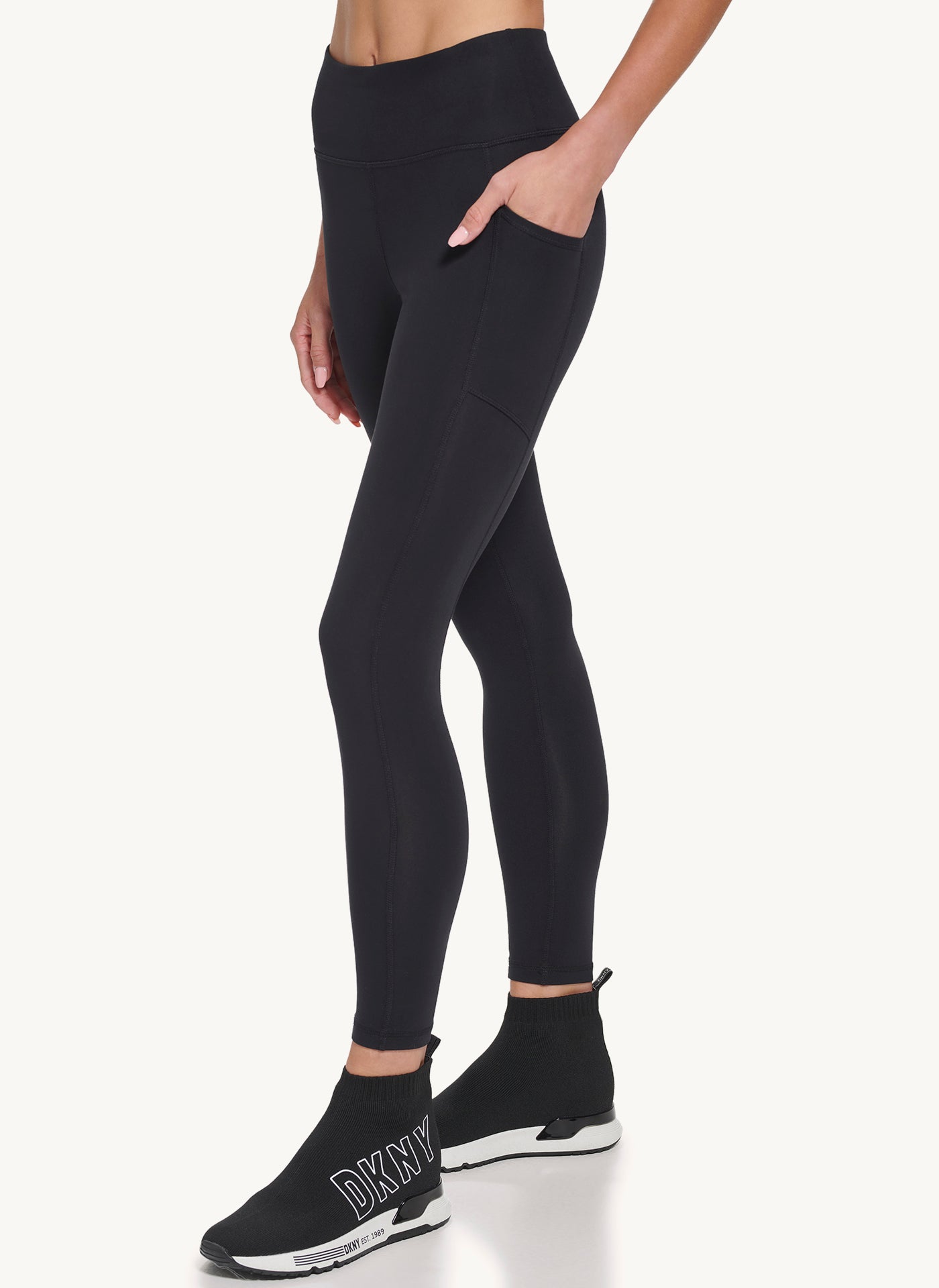 2 Tone Seamless Short Sleeve Hug & Lift Tight