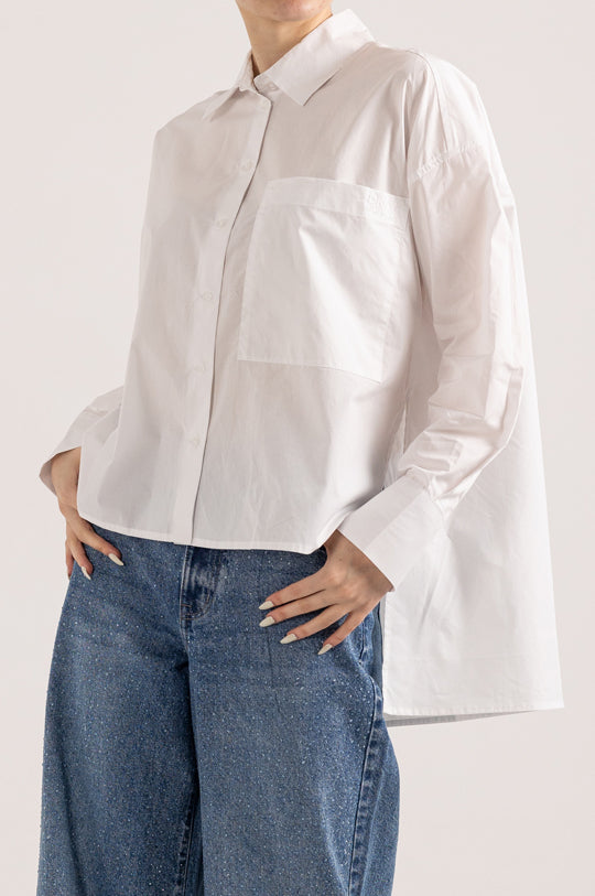 LONG SLEEVE HIGH-LOW BUTTON DOWN SHIRT WITH CHEST POCKET