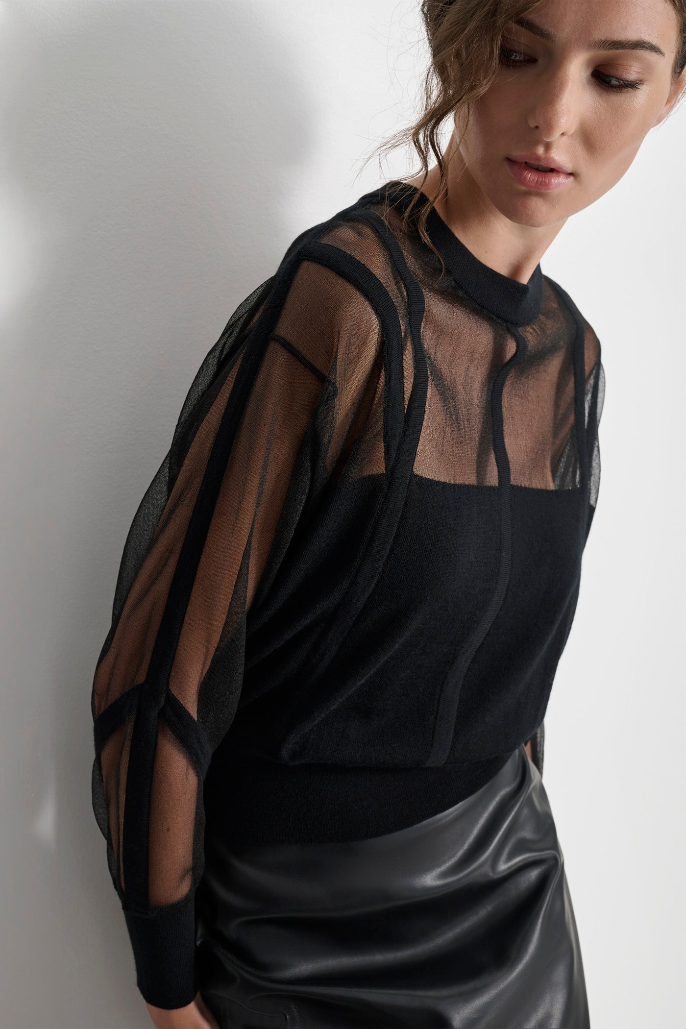 LONG SLEEVE CORSET SEAM SHEER YARN SWEATER