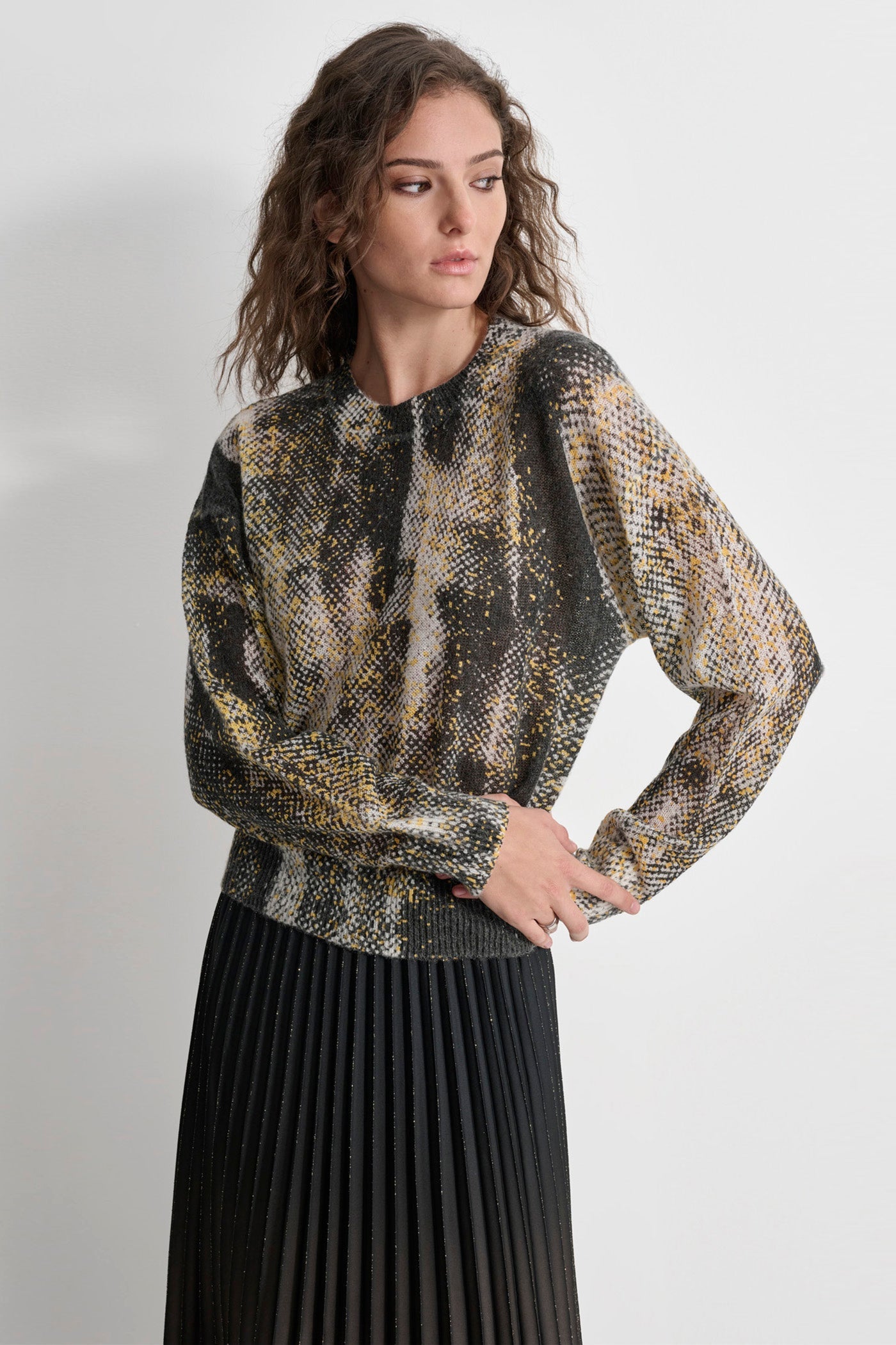 LONG SLEEVE BRUSHED PRINTED MOHAIR SWEATER