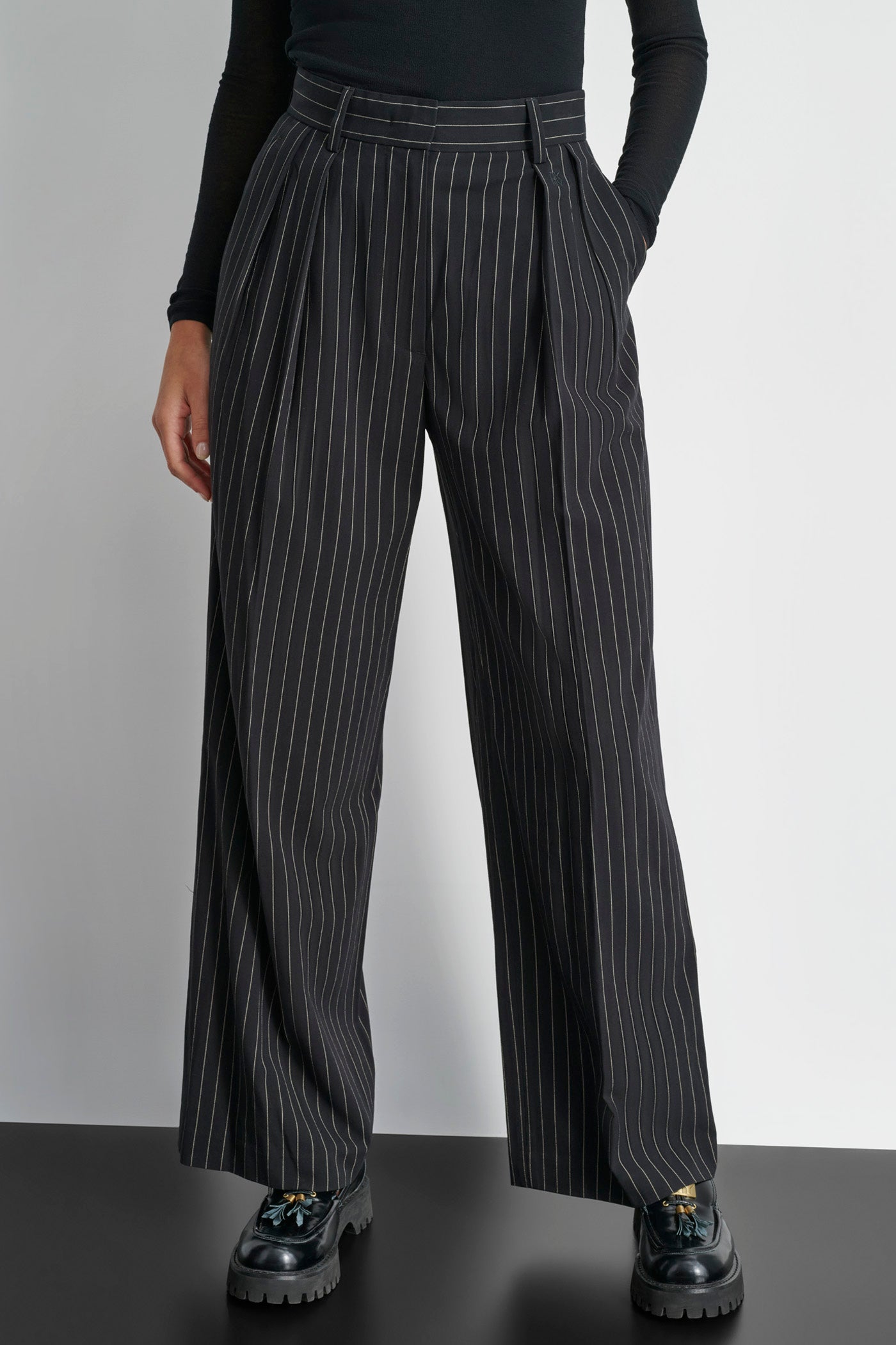 STRAIGHT WOVEN PANTS