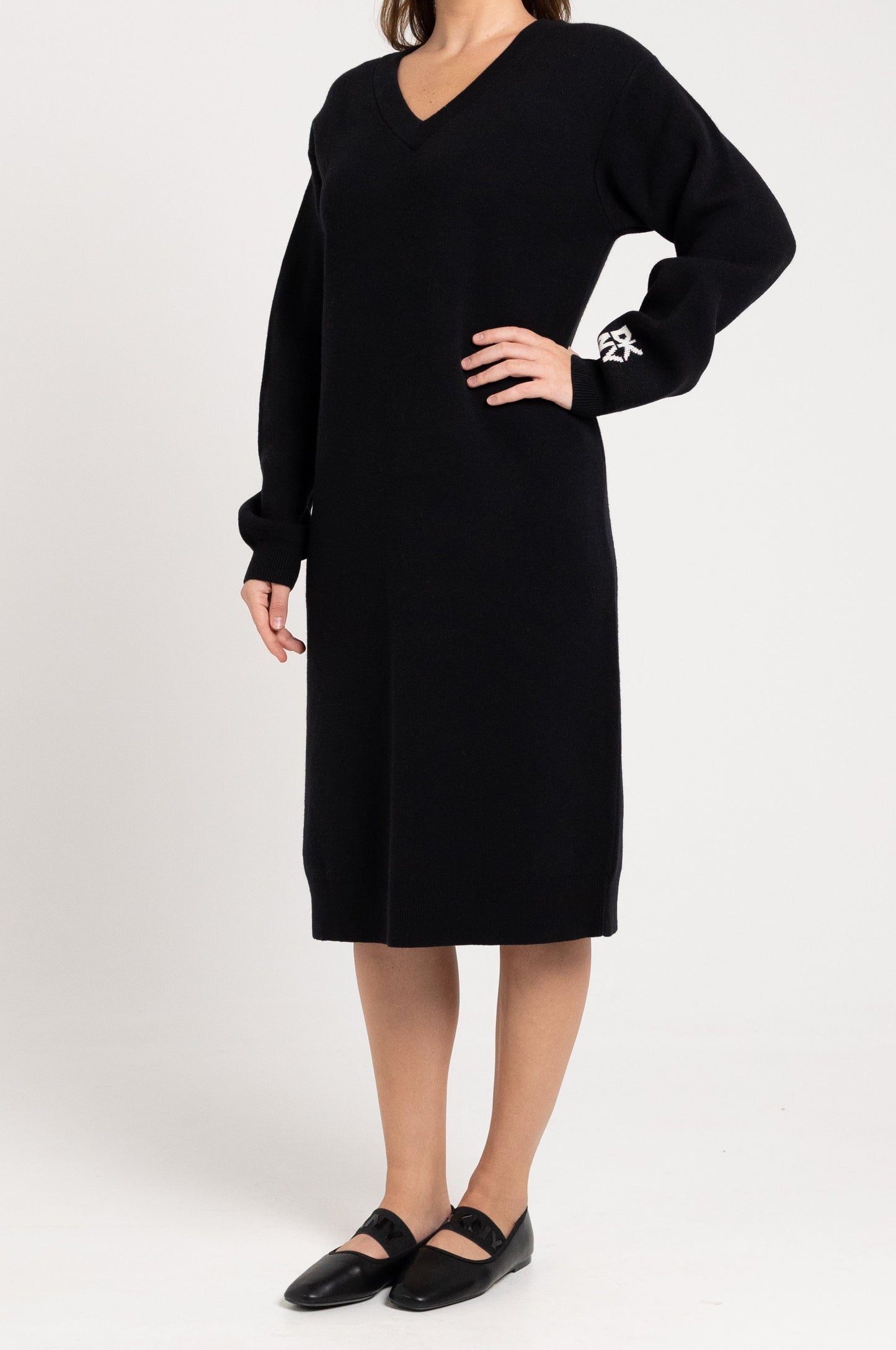 LONG SLEEVE V NECK SWEATER DRESS