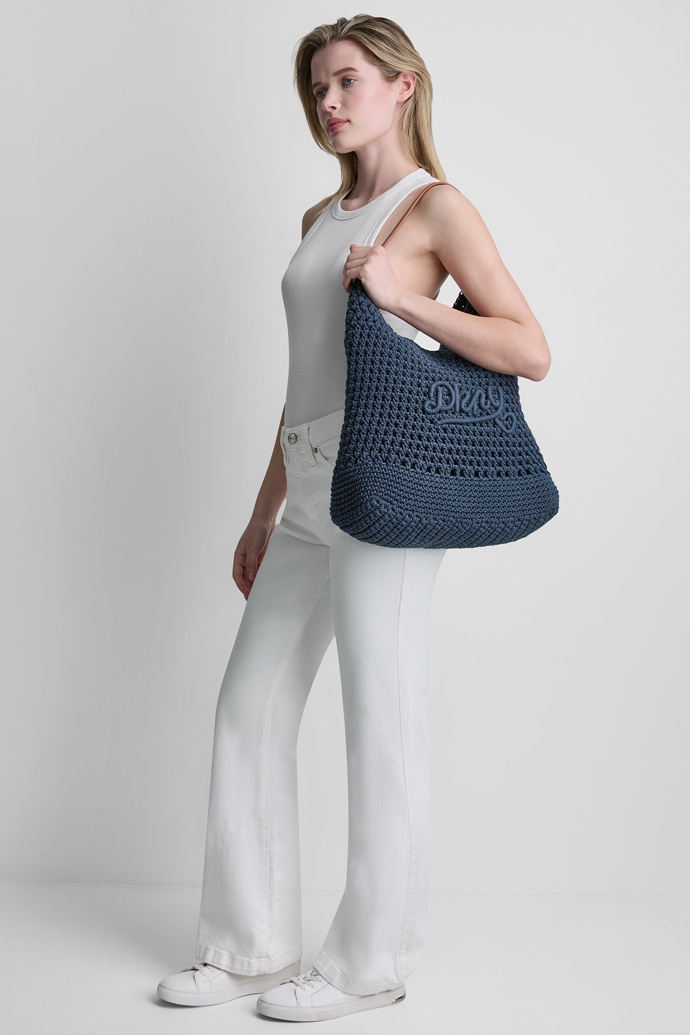 PAULA HOBO