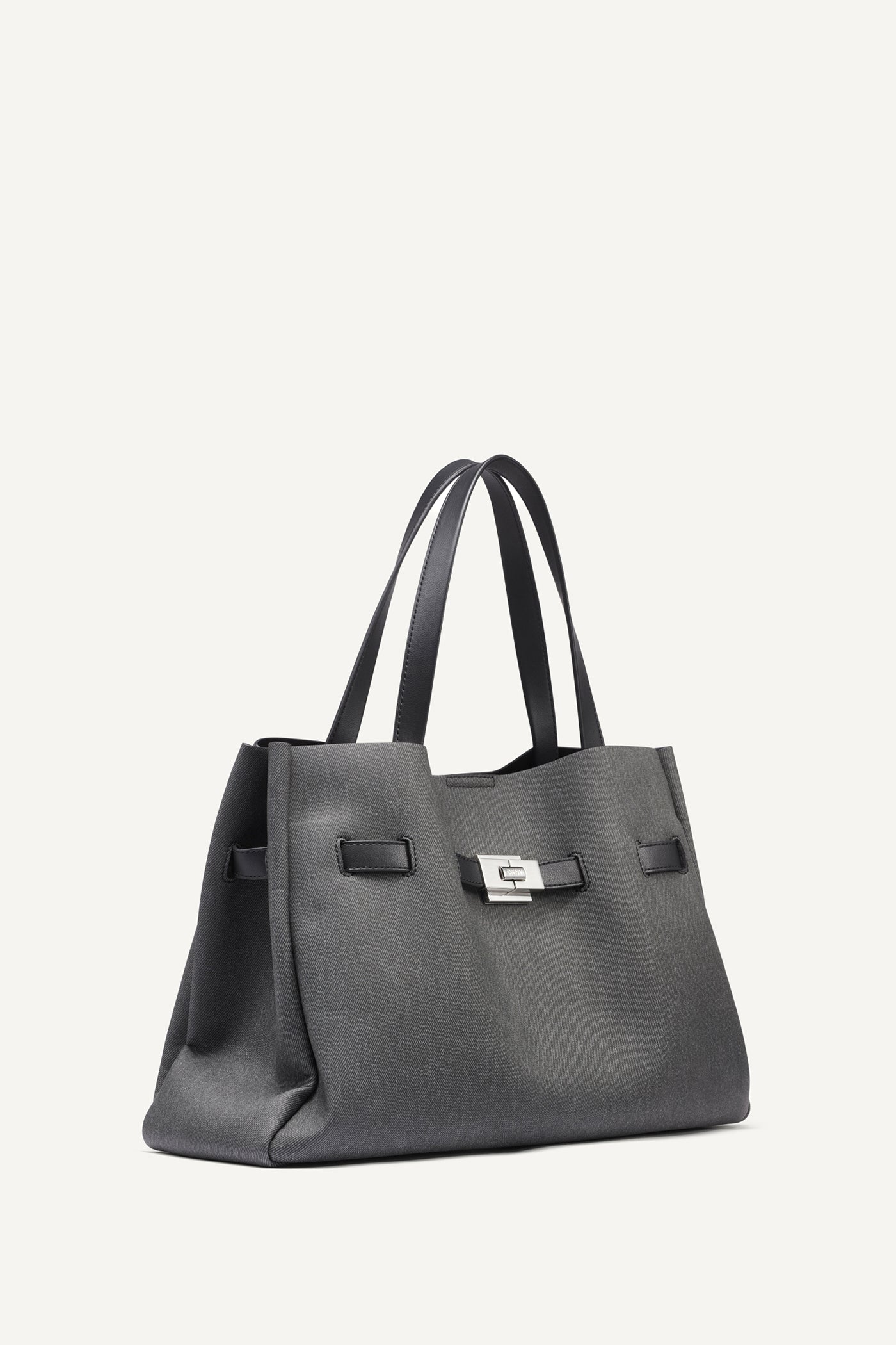 حقيبة ساتشيل برايار بحجم كبير