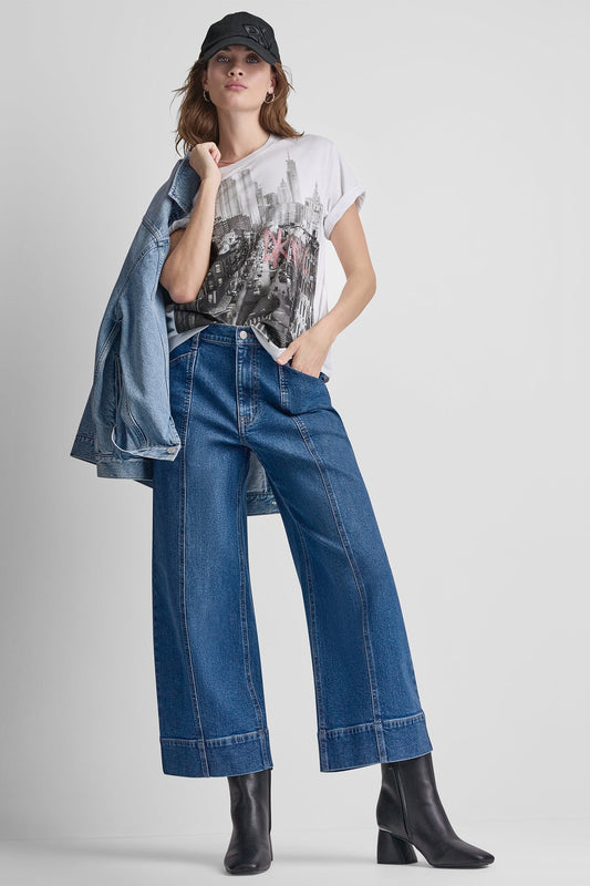 قميص DKNY نيويورك بشعار متعدد الطبقات