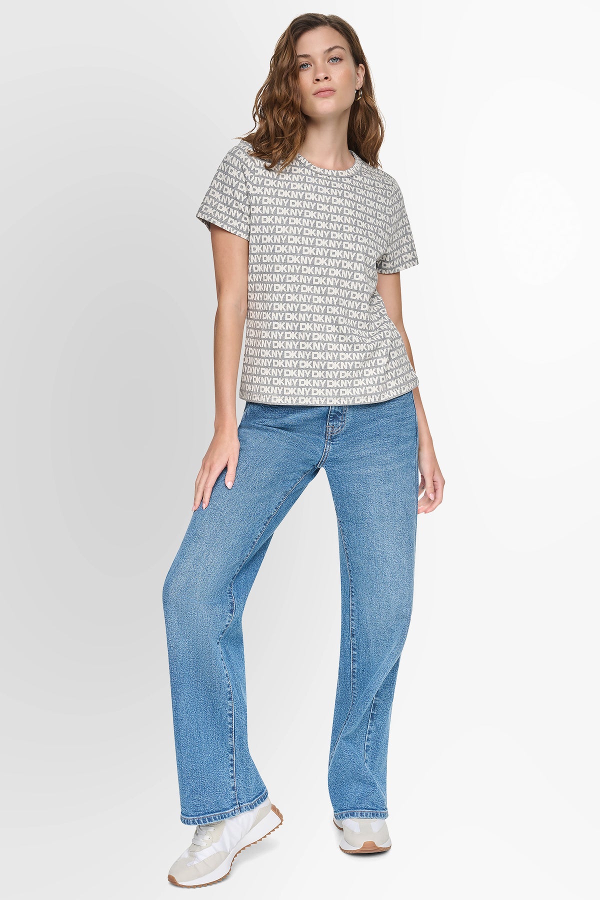 ESSENTIAL LOGO TEE