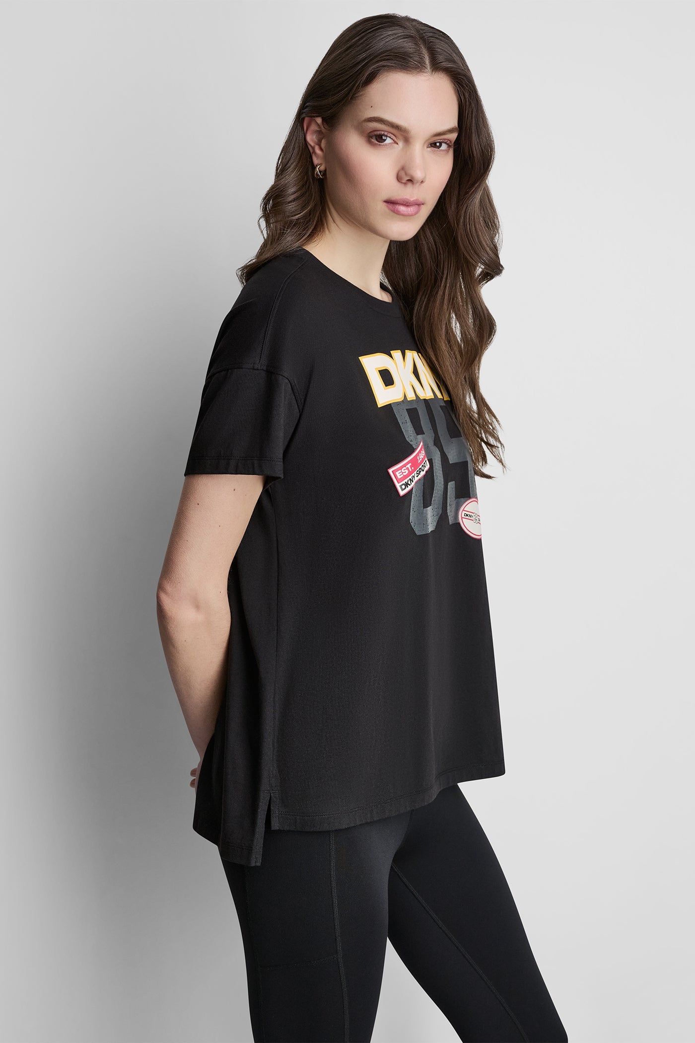 COTTON AND MODAL-BLEND COLLEGIATE LOGO HI-LOW TEE