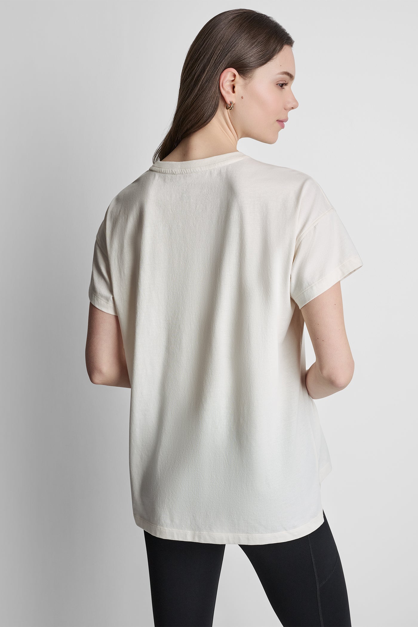 COTTON AND MODAL-BLEND COLLEGIATE LOGO HI-LOW TEE