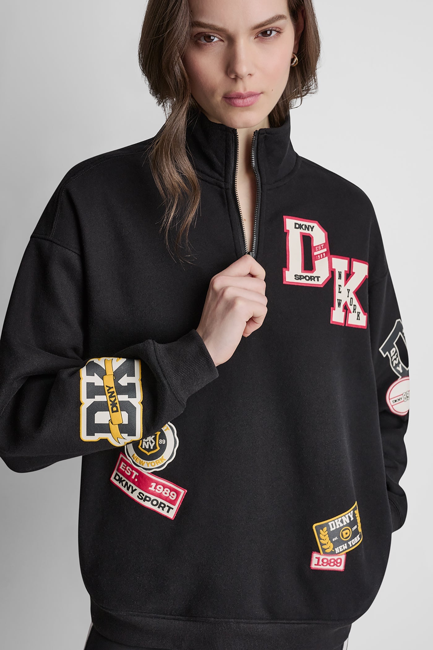 DKNY SPORT CAMPUS