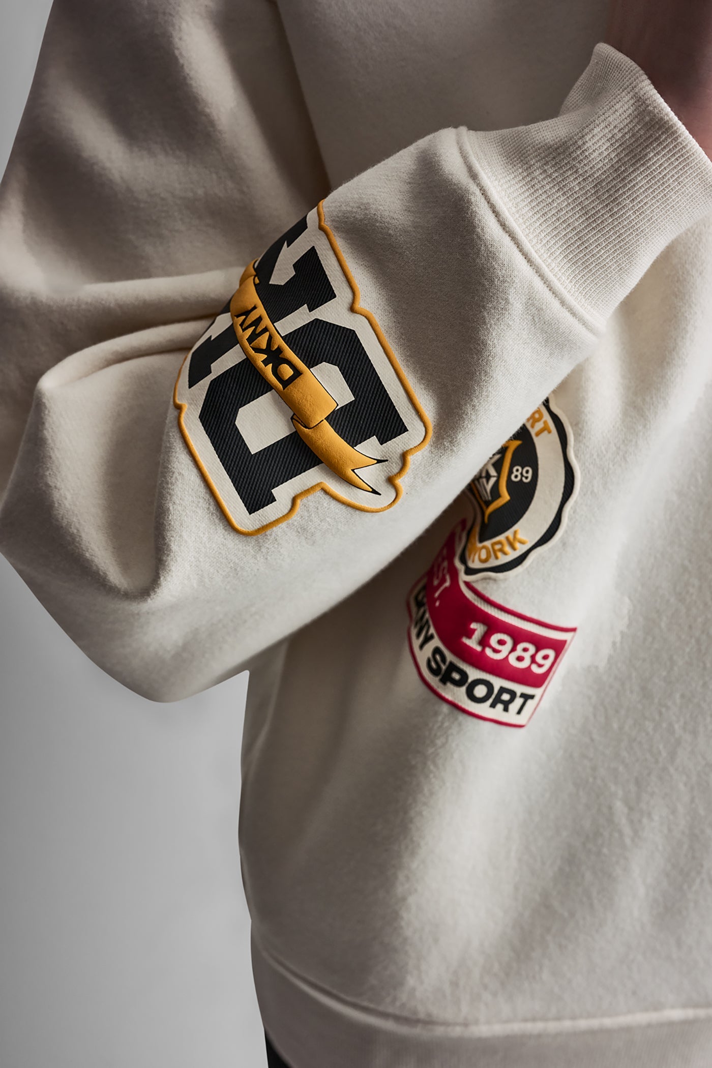 OVERSIZED COTTON-BLEND CAMPUS PATCH QUARTER-ZIP SWEATSHIRT