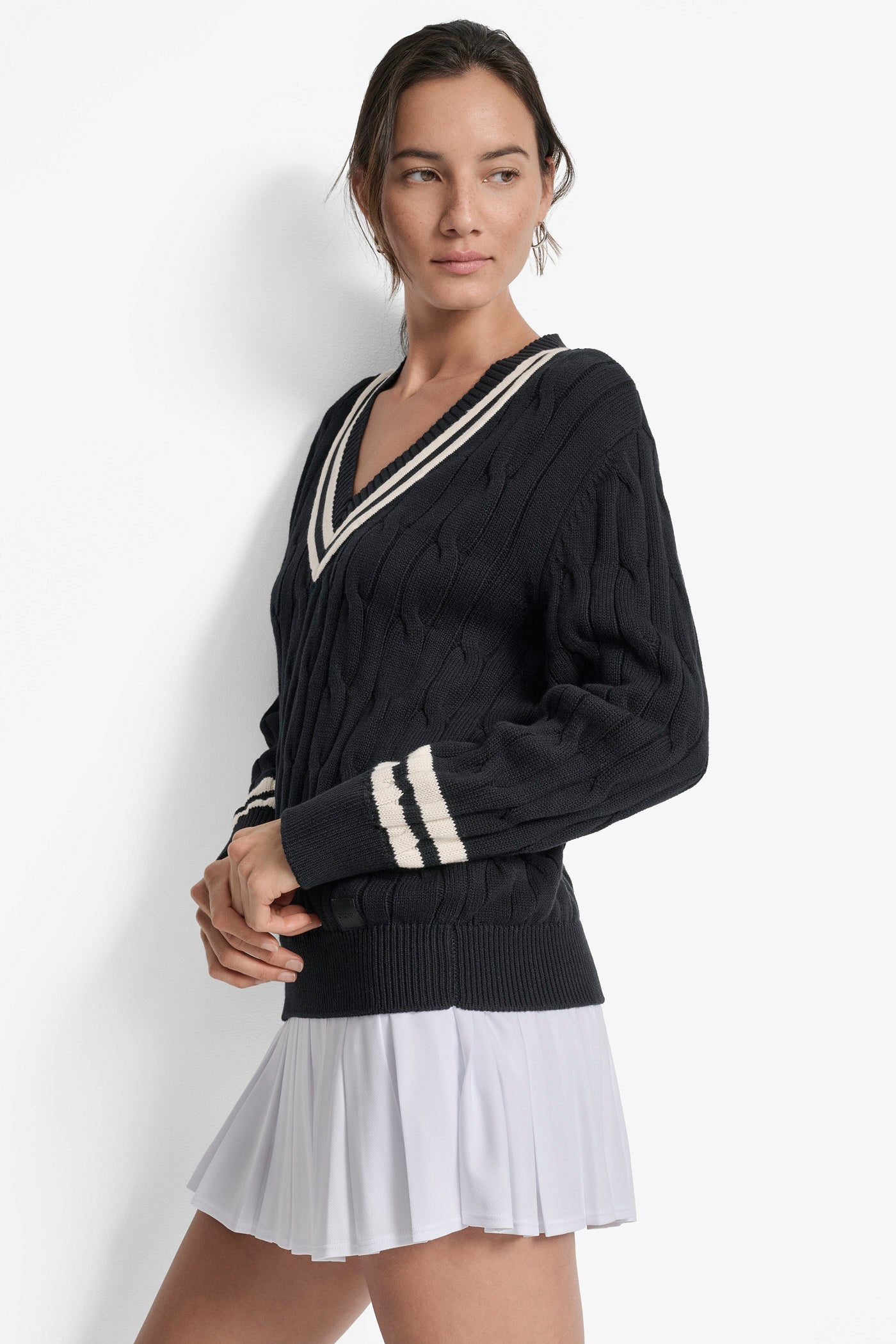 CABLE LONG SLEEVE SWEATER