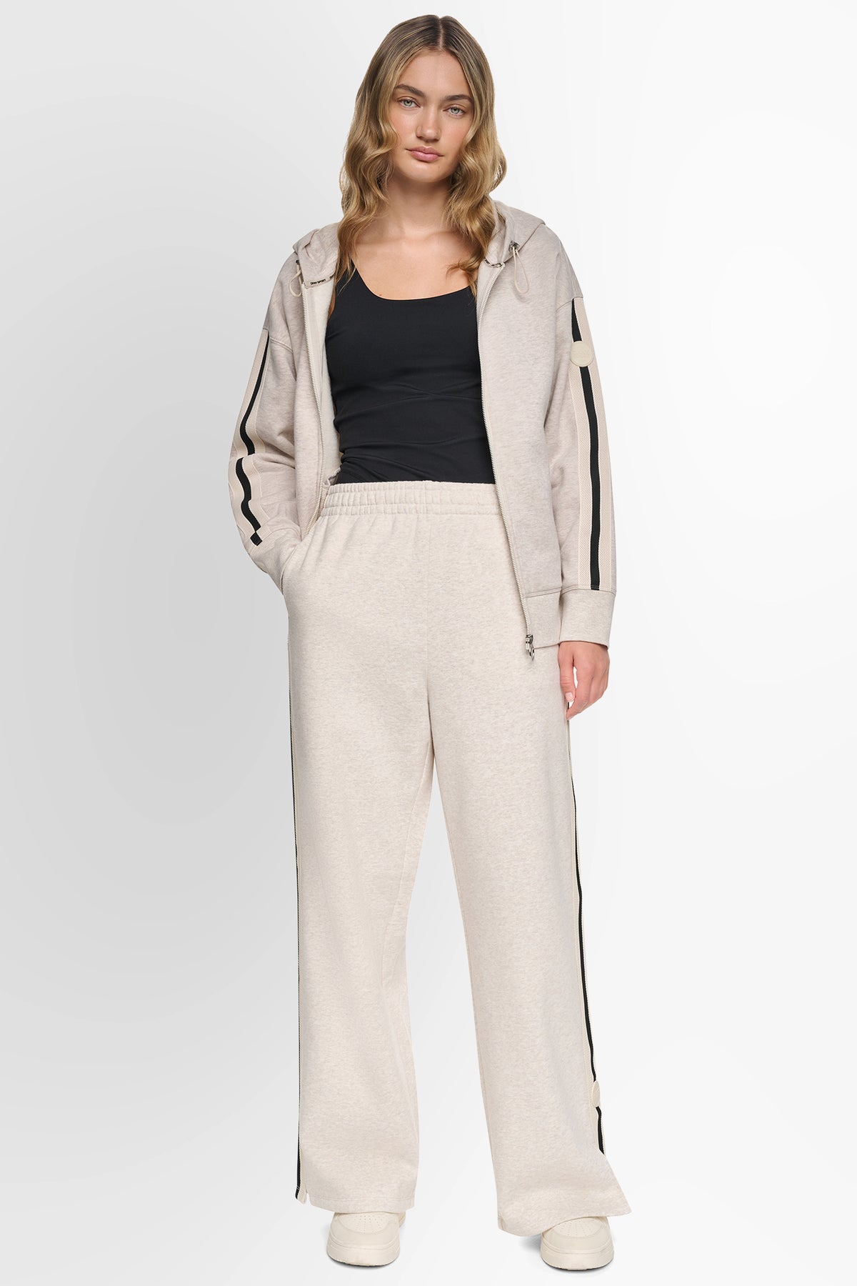 HIGH-RISE STRAIGHT LEG TRACK PANT