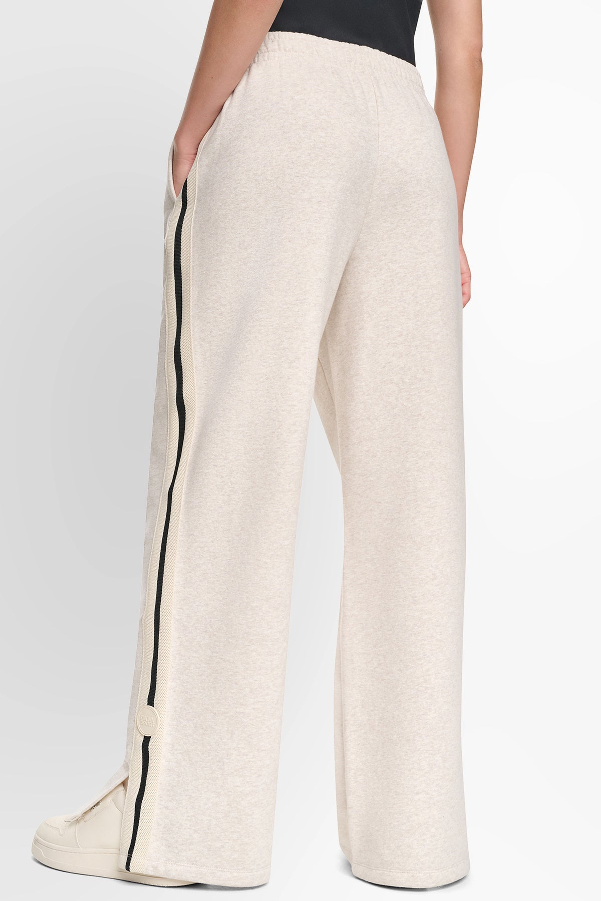 HIGH-RISE STRAIGHT LEG TRACK PANT