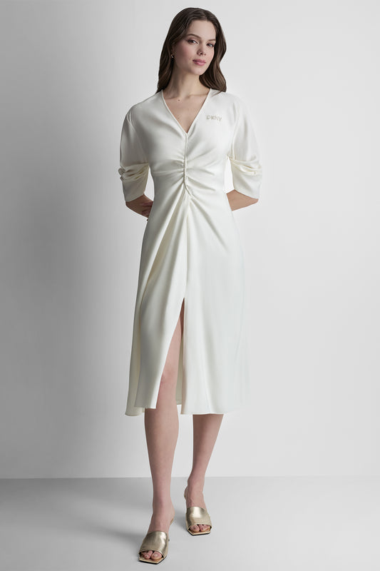 3/4 RAUSHED XLV V-NECK DRESS