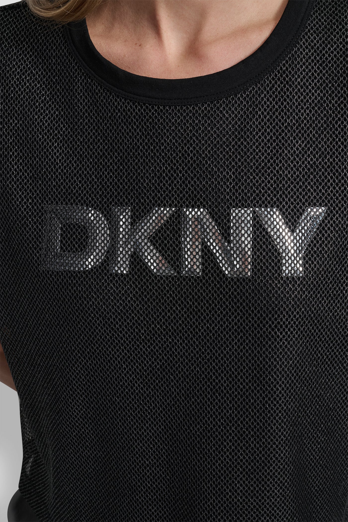 SHORT SLEEVE MESH OVERLAY LOG