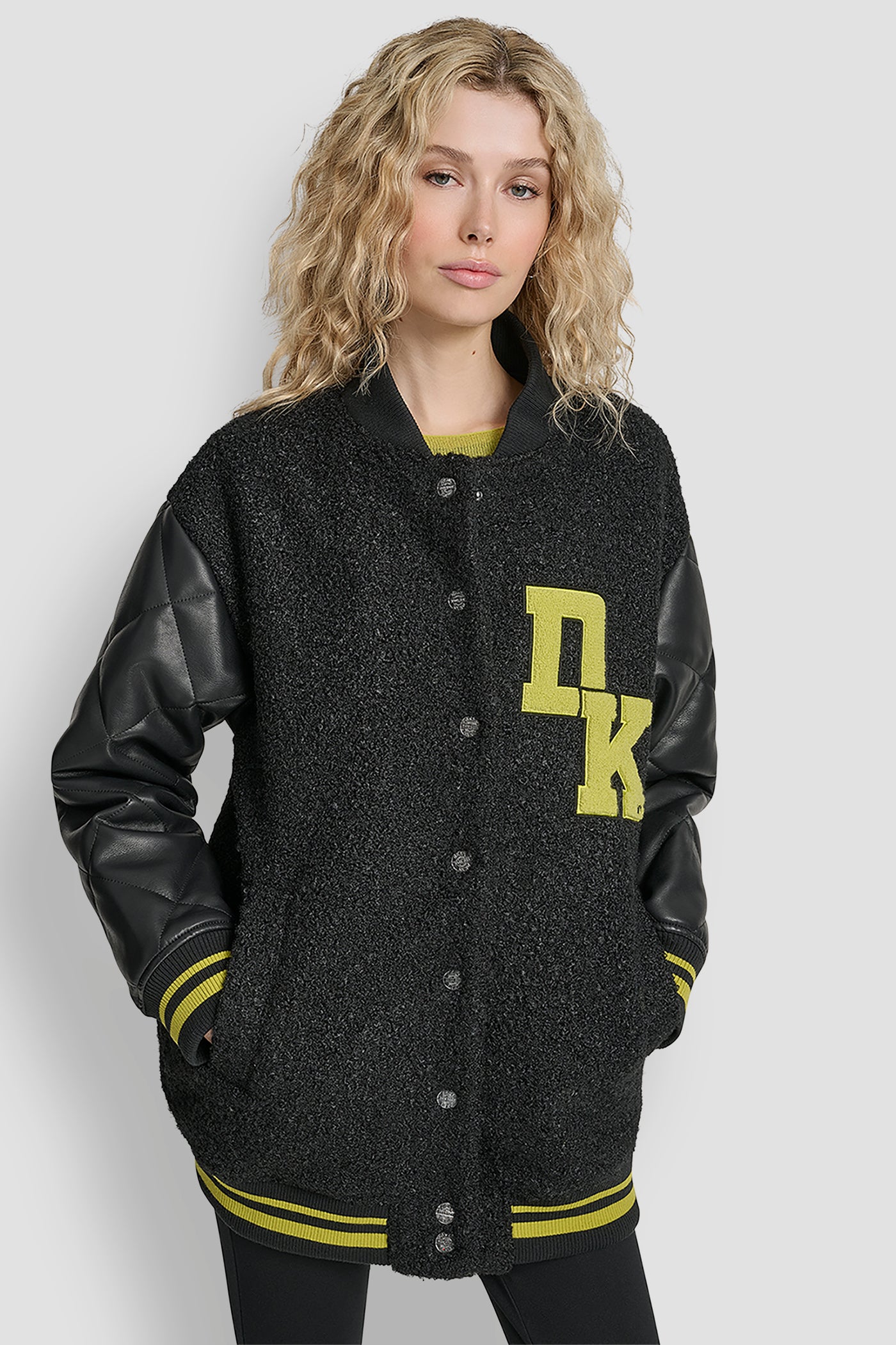 LONG SLEEVE TIGHT BOUCLE LOGO JACKET