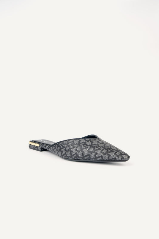 حذاء سيانكا مسطح مفتوح من الخلف بقصة عريضة