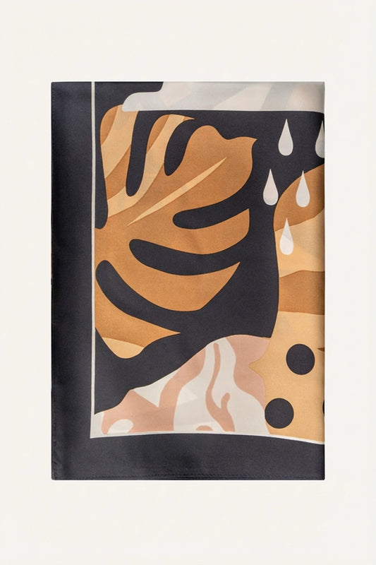 وشاح رمضاني مستطيل DKNY × دينا سعدي