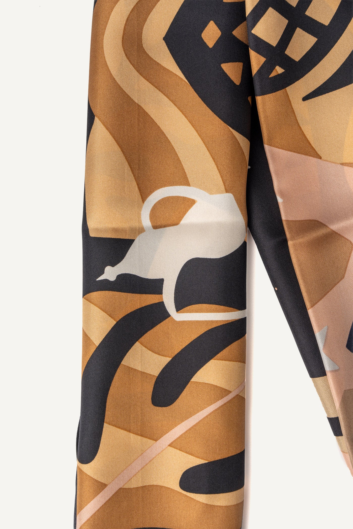 DKNY X DINA SAADI OBLONG RAMADAN SCARF