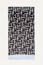 وشاح مستطيل بشعار