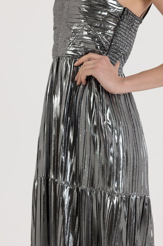 SLEEVELESS FOIL PLISMALL SLEEVEE MAXI DRESS