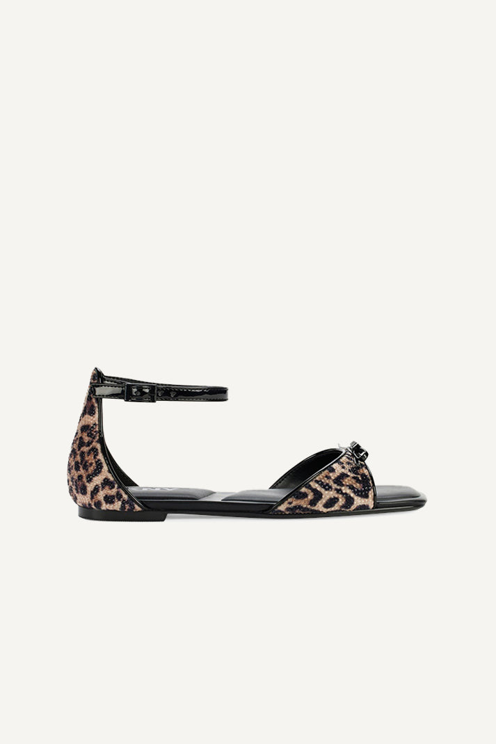 DAZEY FLAT W/ ANKLE STRAP